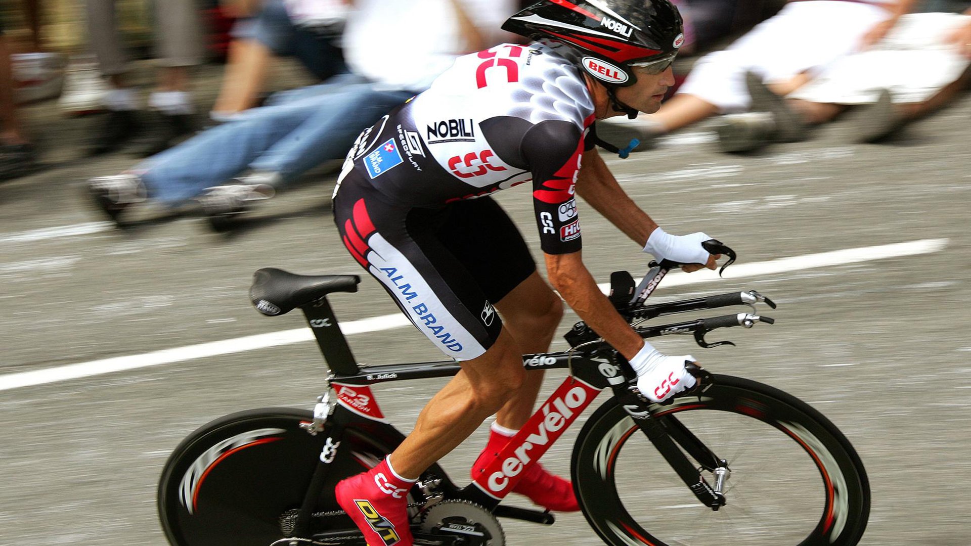 九游网-高山雪域极速越野，跨越冰雪的速度狂欢，高山雪域风光